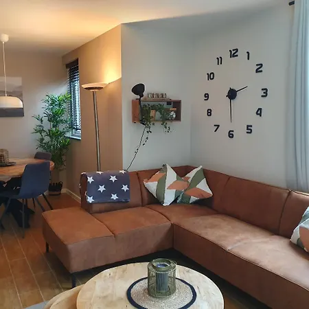 Luxe Vakantiewoning Met Veel Privacy En Sauna בית נופש Ewijk